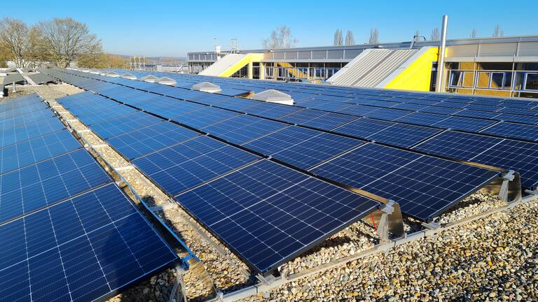 Photovoltaikanlage auf der Schönbein-REalschule